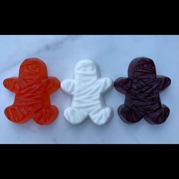 Mummies 👻 soap bars- Handmade natural shea butter & glycerin soap- Set of 3 - Picture 3 of 6